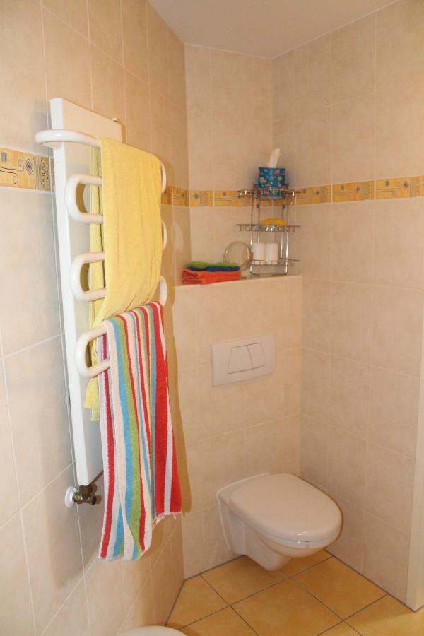 Faehrhaus Ferienwohnung ซาร์บวร์ก ภายนอก รูปภาพ